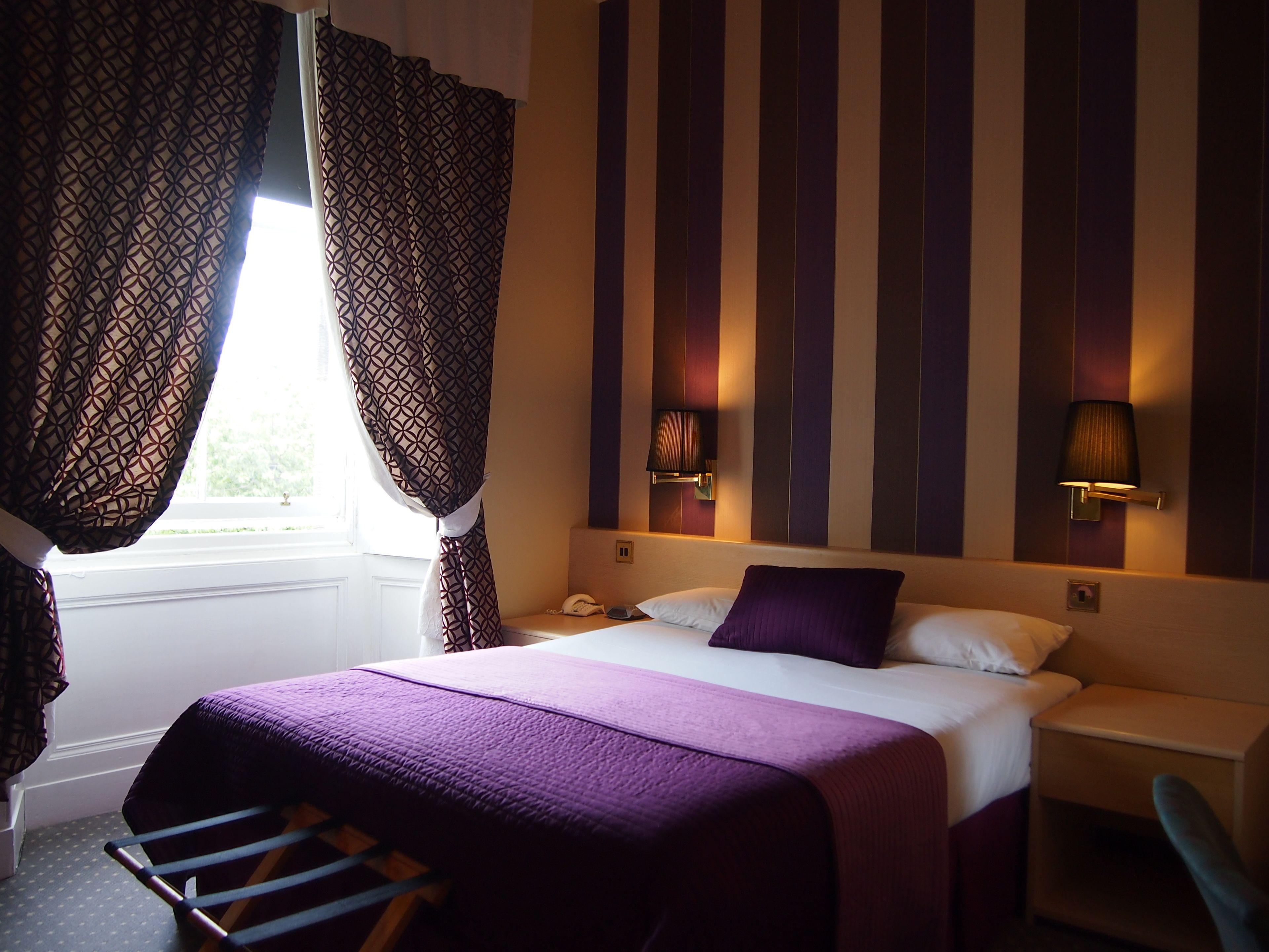 Thistle Hotel — Fotos 1